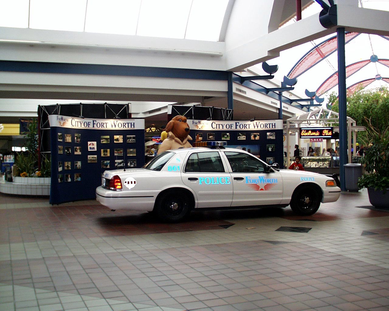 copcar dot com - The home of the American Police Car - Photo Archives