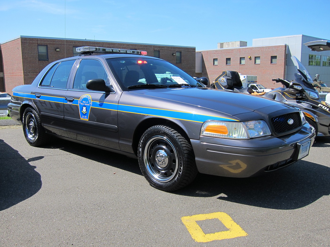 copcar dot com - The home of the American Police Car - Photo Archives